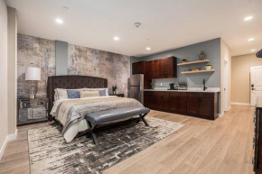 Private Room, Kitchen & Bath 1